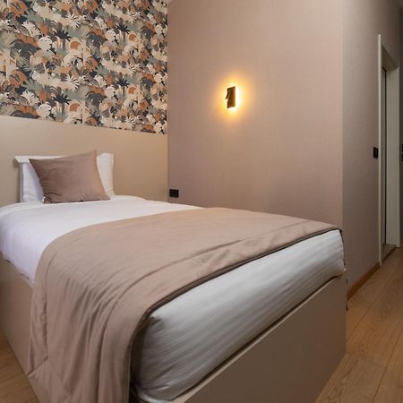 Hotel Ma Belle Pristina Buitenkant foto