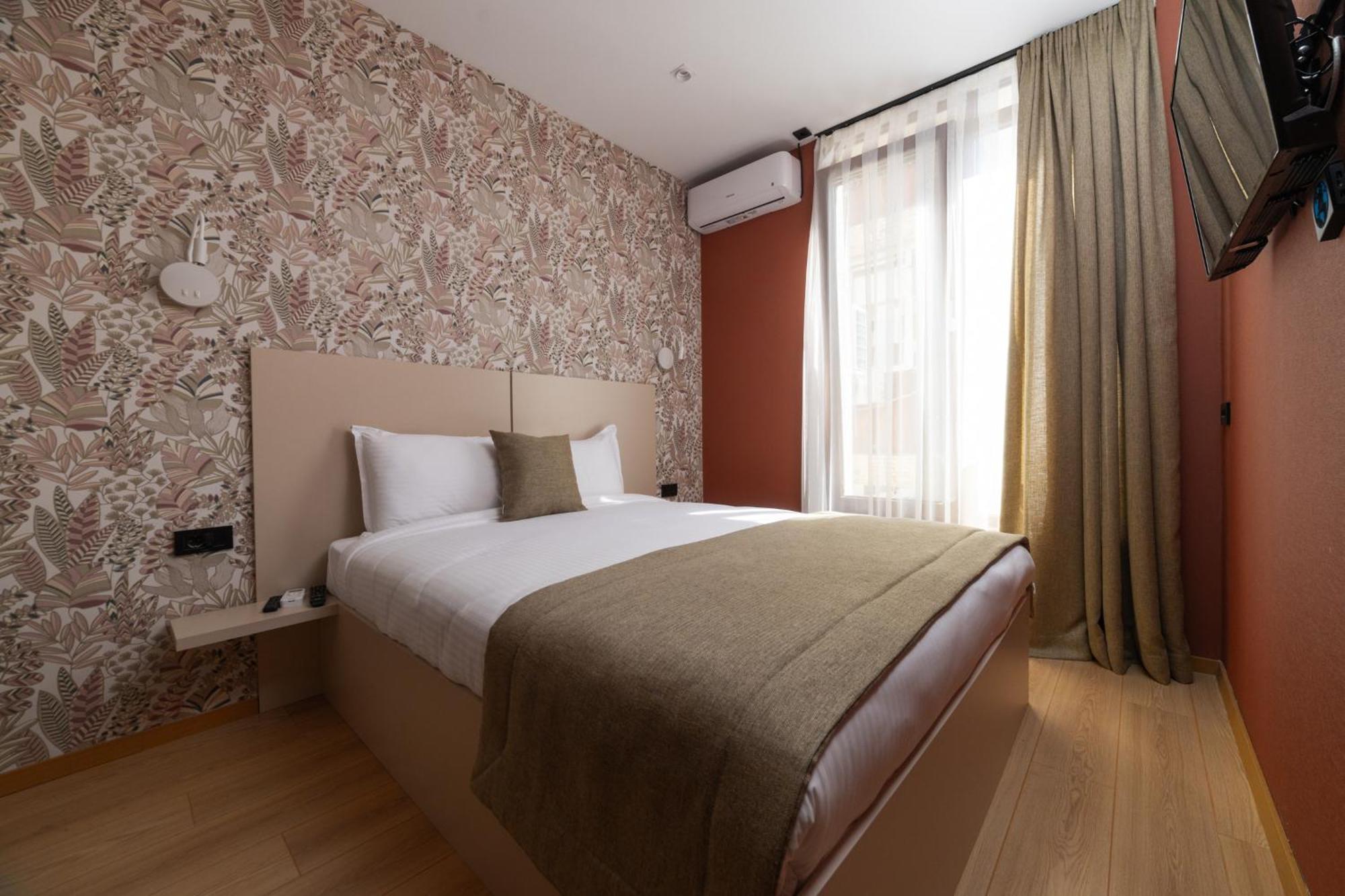 Hotel Ma Belle Pristina Buitenkant foto