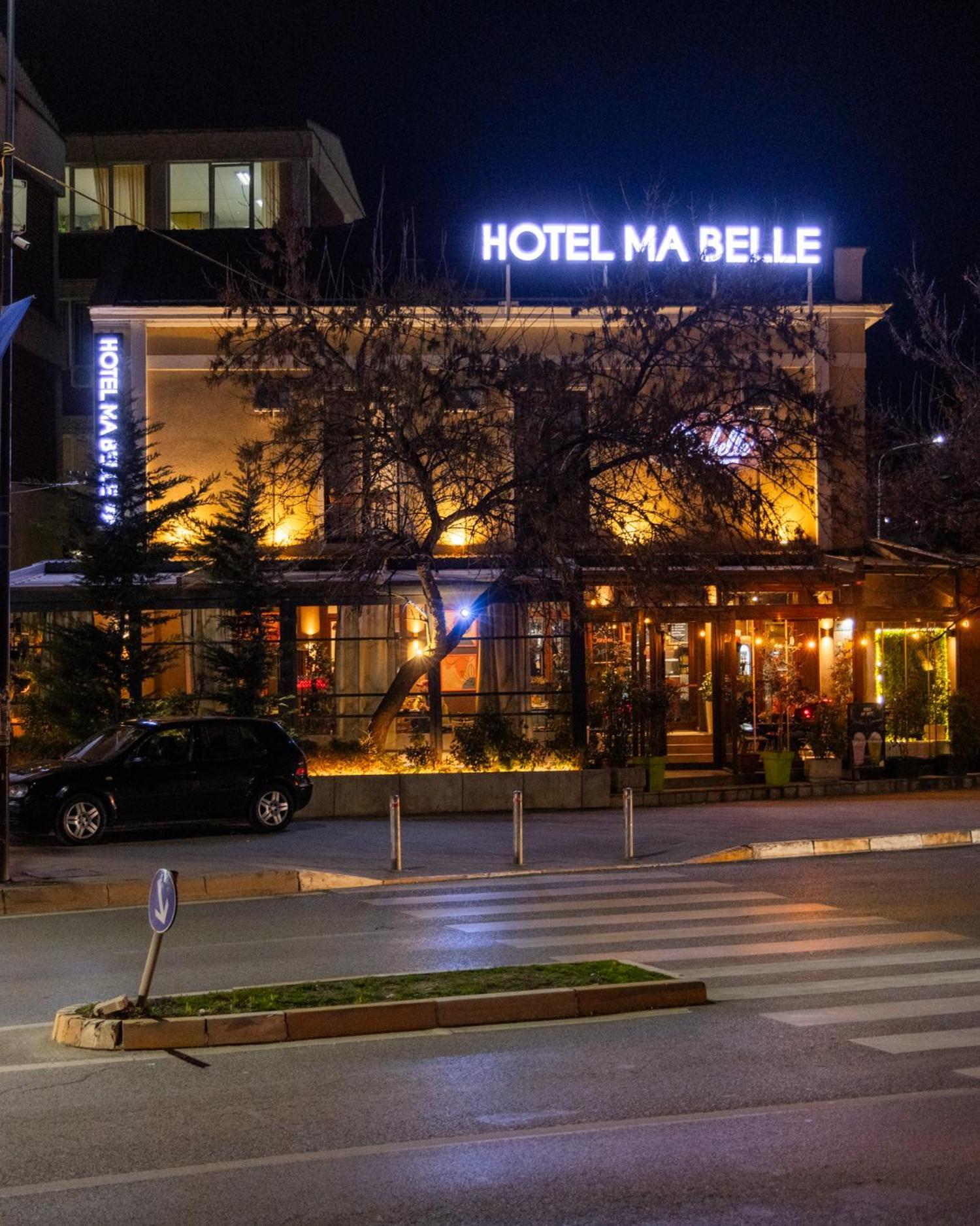 Hotel Ma Belle Pristina Buitenkant foto